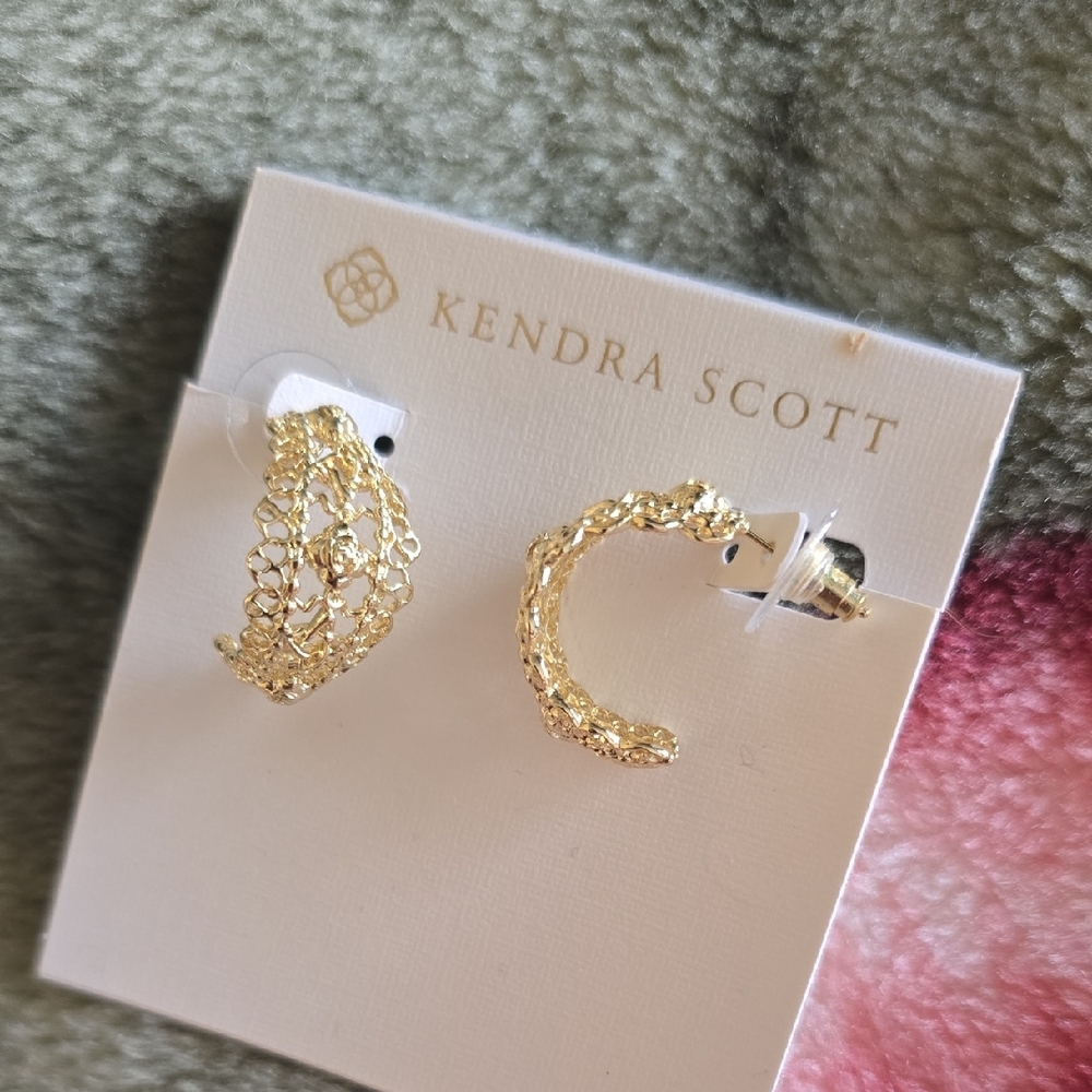 Kendra Scott Textured Gold Earrings